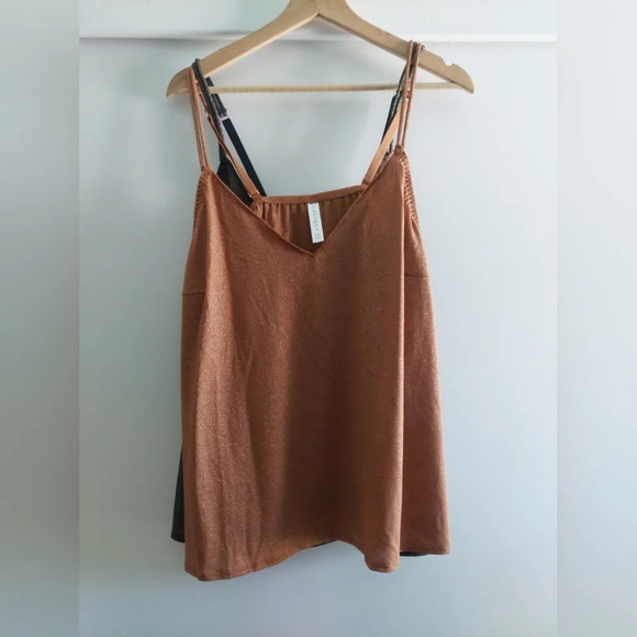 (2) Cacique 22-24 shimmer Camisole tanks Rust Orange & Black New - Picture 3 of 9